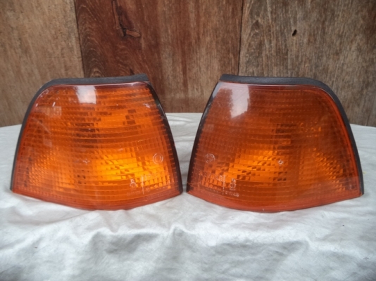 ไฟท้าย+ไฟเลี้ยว BMW E36