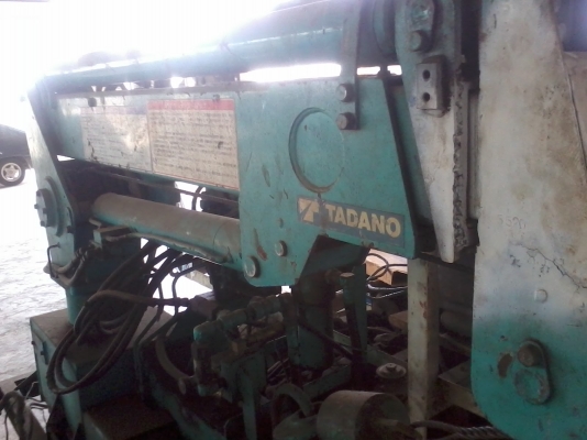 6 ล้ออีแต๋นล้อหลัง452เครื่องKB 2200 มีทะเบียนกำกับเครื่อง มีเครนยกได้ 1 ตัน 2 ชัก ยี่ห้อ TADANO มีทางบันไดไฮดรอลิคยกได้เครื่องดีสตาจติดง่าย 2เพลาหลังลอยจากญี่ปุ่น ขาย 180000