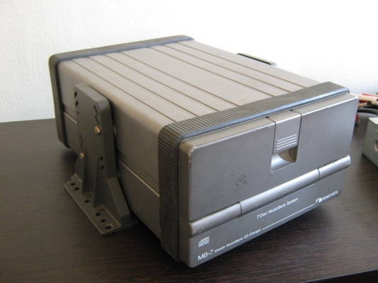 ขายชุดเครื่องเสียงNAKAMICHIวิทยุเทป+cdเชนเจอร์7แผ่น+แอมป์2ch