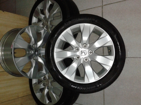 ล้อแม็กพร้อมยาง225-50-17R HONDA ACCORD