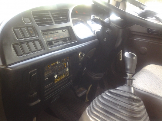 ISUZU DECA  195 Hp หัว-ครัทซี (ทีมงานรถคุณภาพ)