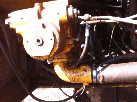 ขายรถแบคโฮ KOMATSU PC-200-6 เอกสารใบอิมวอย ราคาถูก สนใจโทร