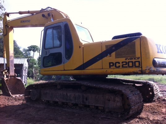 ขายรถแบคโฮ KOMATSU PC-200-6 เอกสารใบอิมวอย ราคาถูก สนใจโทร