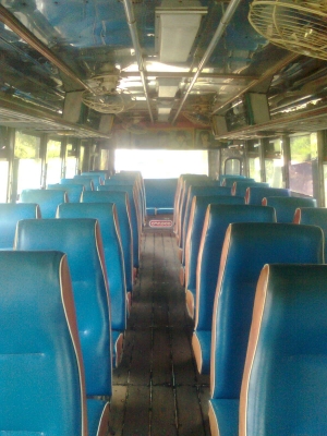 ขายรถบัส10เมตรNISSAN เครื่อง 6BD1สภาพรถใช้งานอยู่ราคาไม่แพง