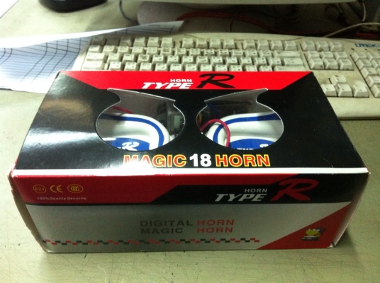 (ของหมดแล้วครับ)ขาย แตรรถยนต์(ติดมอเตอร์ไซด์ก็ได้) เปลี่ยนเสียงได้ 6 แบบ เสียงดังดีมาก ของใหม่ มีหลายชุด ราคาต่อรองได้ รายการส่งพัสดุดูด้านในครับ