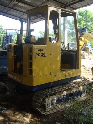 ขายแบคโฮ KOMATSU PC20 ขายแบคโฮ KOMATSU PC20