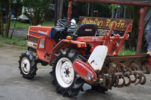 ขายรถไถYANMAR F15D ขับ4ล้อ พร้อมโรตารี่ สภาพสวยเดิมจากญี่ปุ่น 85,000 เท่านั้น!!