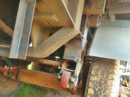 ขายพ่วงลูก3คานดั้ม ช ทวี ทำสีเสร็จแล้วครับ