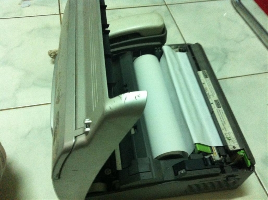 ขาย FAX ฟ้าผ่า ครับ ใช้ไม่ได้ ทำอะไหล่ 200 บาท ครับ รวมส่งแล้วครับ