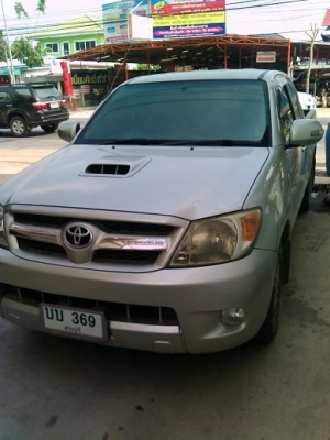 ขายตัด toyota vigo 2.5 E 2006