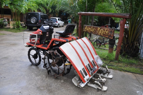 ขายรถดำนานั่งขับ(เดินในนา) MITSUBISHI สภาพสวยเดิมจากญี่ปุ่นยังไม่เคยใช้ในไทย 39,000 เท่านั้น!!
