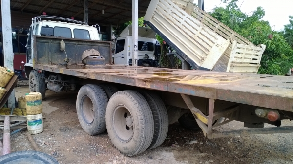 10ล้อพื้นเรียบ เพลาเดียว165แรง ISUZU สภาพดีพร้อมใช้..เบรคทิฟฟี่.. 10ล้อพื้นเรียบ เพลาเดียว165แรง ISUZU สภาพดีพร้อมใช้..เบรคทิฟฟี่..