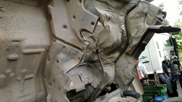 10ล้อพื้นเรียบ เพลาเดียว165แรง ISUZU สภาพดีพร้อมใช้..เบรคทิฟฟี่.. 10ล้อพื้นเรียบ เพลาเดียว165แรง ISUZU สภาพดีพร้อมใช้..เบรคทิฟฟี่..