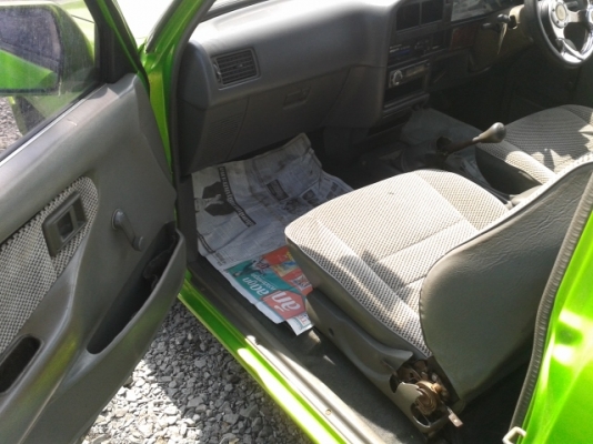 จัดไฟแนนซ์ได้100000บาทขายอีกรอบเปลี่ยนยางให้แล้วไม่บวมแล้วครับ ไมตี้ปี96 ขี่ดีแอร์เย็นช่วงล่างแน่นเครื่องเกียร์ดีมากๆไม่มีผุพร้อมใช้สอาดทั้งภายนอกภายใน