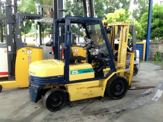 ***LOT 12/9/2556 ***KOMATSU FD25-11 เครื่องดีเกียร์ดีมาทดทองขับก่อนได้นะครับ