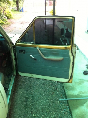 ขาย/แลกDatsun620 4ขอช่วงสั้น ไฟตั้ง ราคา 45000 บาท ขาย/แลกDatsun620 4ขอช่วงสั้น ไฟตั้ง ราคา 45000 บาท