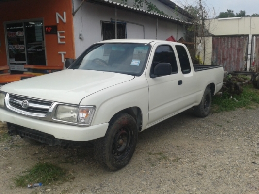 จัดไฟแนนซืได้180000บาทขายไทเก้อเครื่อง2500ปี2000เครื่องเกียร์ดีขี่ดีกันชนล่างไม่มีแอร์เย็นพวงมาลัยพาวเวอร์คัสซีสวยเคยโดนชนด้านขวามา จัดไฟแนนซ์ได้180000บาทสนใจสอบถามได้