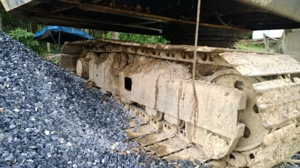 PC60-6 รถเดิมๆ เฟรมไม่สวย จะทำใหม่ ช่างไม่ว่าง..ขายได้ก็จะขาย..แอร์มี