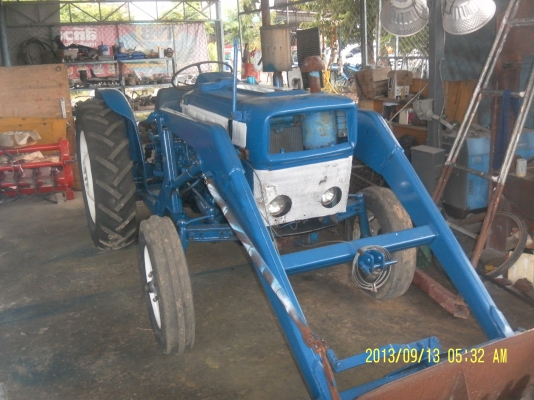 ขายรถไถford3000เครือง3สูบ47แรงเก่านอกพร้อมใช้ราคาถูก160000บาทสนใจโทร0816426706