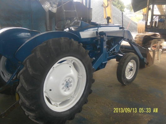 ขายรถไถford3000เครือง3สูบ47แรงเก่านอกพร้อมใช้ราคาถูก160000บาทสนใจโทร0816426706