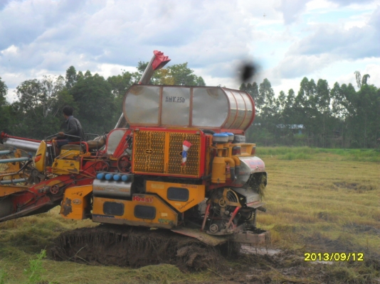 ขายรถเกี่ยวศักดิ์KM49อุ้ม 2.5ตันช่วงล่างใหม่พร้อมใช้งาน