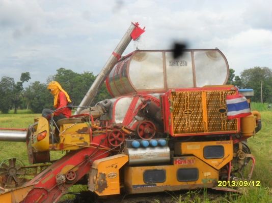 ขายรถเกี่ยวศักดิ์KM49อุ้ม 2.5ตันช่วงล่างใหม่พร้อมใช้งาน