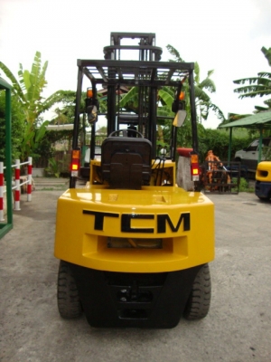 ขายด่วน!!! รถโฟล์คลิฟท์ T.C.M. FD30 ขนาด 3 ตัน เครื่องยนต์ดีเซล เสาสูง 4 เมตร เกียร์ธรรมดา ยางตัน 4 ล้อ ***ขายตามสภาพ*** ขายด่วน!!! รถโฟล์คลิฟท์ T.C.M. FD30 ขนาด 3 ตัน เครื่องยนต์ดีเซล เสาสูง 4 เมตร เกียร์ธรรมดา ยางตัน 4 ล้อ ***ขายตามสภาพ***