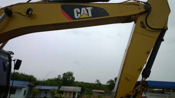 CAT 320D JAPAN เล่มพร้อม รถใช้งานอยู่ สภาพเดิมๆสวย...เต็มๆ