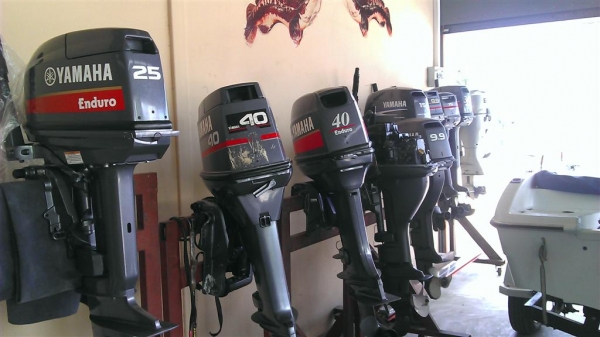 ขายเครื่องเรือ Yamaha หลายรายการ
