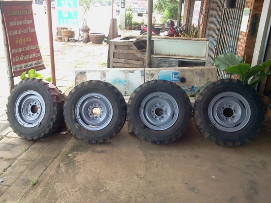 ขายกระทะตีมีหัวหมุดของRN36ม้ากระโดด4WDช่วงสั้นแท้นอก