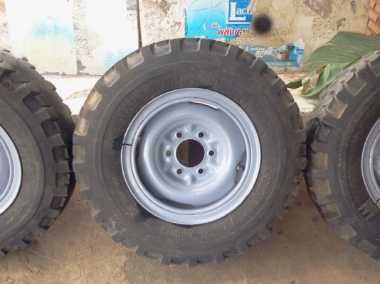 ขายกระทะตีมีหัวหมุดของRN36ม้ากระโดด4WDช่วงสั้นแท้นอก