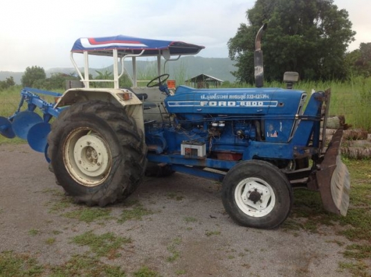 รถไถฟอร์ด 6600  ทะเบียนขาดปี 57 พร้อมโอนเป็นชื่อเจ้าของเอง