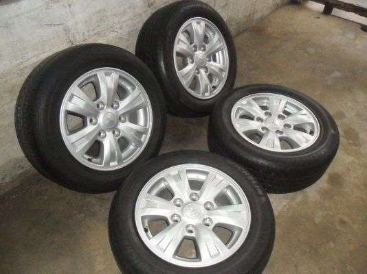 ล้อแม็ก 16นิ้ว 6รู มิตซู พร้อมยางมิชลีน 225/55R16ปี09 สวยๆ 4 ล้อ ราคา 6900 บาท