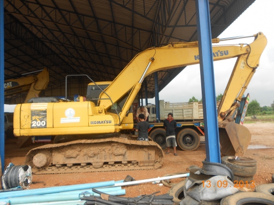 ขายkomassu pc200-7 สภาพสวย ทำเครื่องใหม่ พร้อมใช้งาน ปั๊มแรง ช่วงล่างเต็ม มีเอกสารอินวอย ไมค์ 15xxx ช.ม ราคาเบาๆ ต่อรองได้