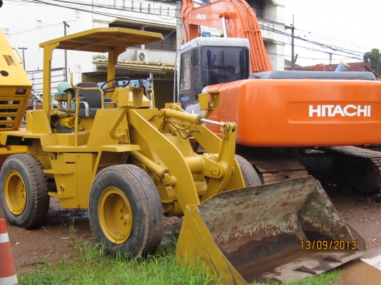 รถตัก KOMATSU WA70-1