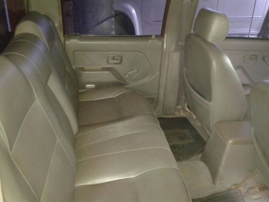 dragon power มังกรทอง 2.5 turbo 4 ประตู สวย ประหยัดน้ำมัน