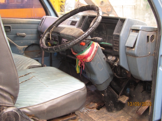 รถ 6 ล้อ NKR หัวยกได้เพาเวอร์ เครื่อง 100 แรง