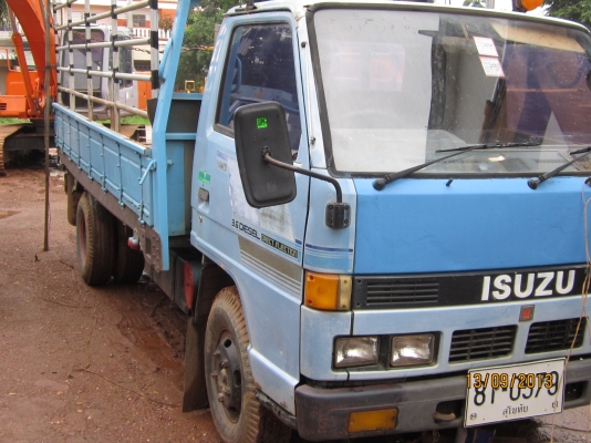 รถ 6 ล้อ NKR หัวยกได้เพาเวอร์ เครื่อง 100 แรง