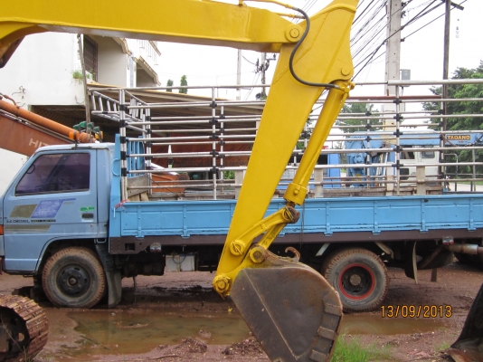 รถ 6 ล้อ NKR หัวยกได้เพาเวอร์ เครื่อง 100 แรง