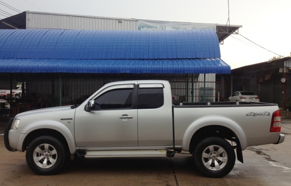 4x4 Ford เปิดแค๊ป ตัวTop3.0 ถุงลม2ลูกเบรคABS รถเดิม 082-381-6797