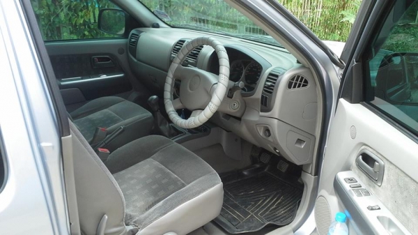 DMAX spacecab สีบรอน์เงินรถบ้านครับปี2546ขายถูกๆ378000บาท