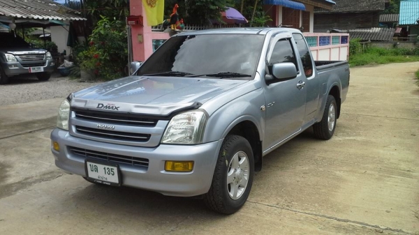DMAX spacecab สีบรอน์เงินรถบ้านครับปี2546ขายถูกๆ378000บาท