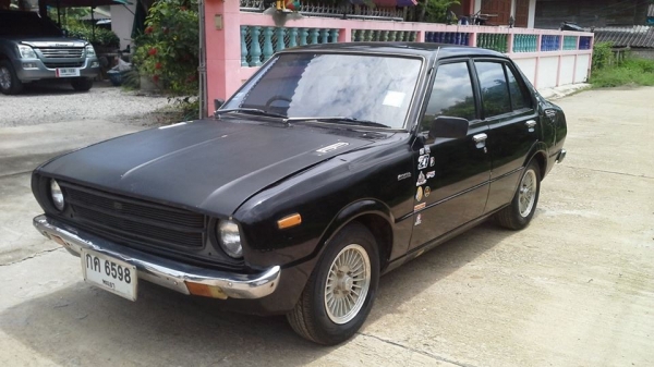 Classic Car Toyota ke30 ปี่2519 ทะเบียนเต็มพร้อมชุดโอนขาย48000บาท