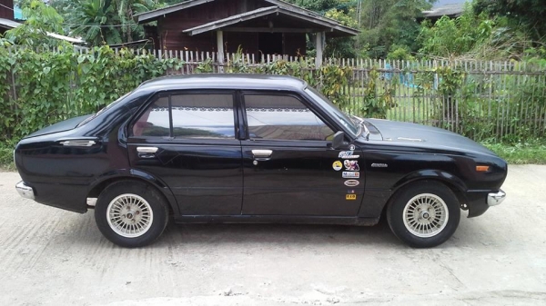 Classic Car Toyota ke30 ปี่2519 ทะเบียนเต็มพร้อมชุดโอนขาย48000บาท