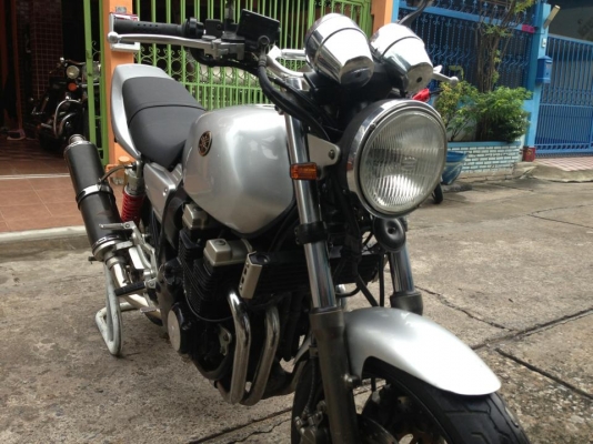 ต้ำพระราม2 ขายyamaha xjr400 ปี95 สภาพนางฟ้า หล่อหรูๆครับ ต้ำพระราม2 ขายyamaha xjr400 ปี95 สภาพนางฟ้า หล่อหรูๆครับ