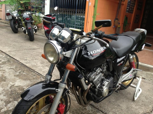 ต้ำพระราม2 ขาย cb400 ปี93 ของแต่งมี เครื่องเดิมญี่ปุ่นแห้งๆแรงๆ ต้ำพระราม2 ขาย cb400 ปี93 ของแต่งมี เครื่องเดิมญี่ปุ่นแห้งๆแรงๆ