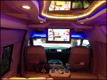 รถตู้ TOYOTA COMMUTER 2.5 ปี 2013 แต่ง VIP รถตู้ TOYOTA COMMUTER 2.5 ปี 2013 แต่ง VIP