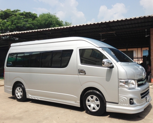 รถตู้ TOYOTA COMMUTER 2.5 ปี 2013 แต่ง VIP รถตู้ TOYOTA COMMUTER 2.5 ปี 2013 แต่ง VIP