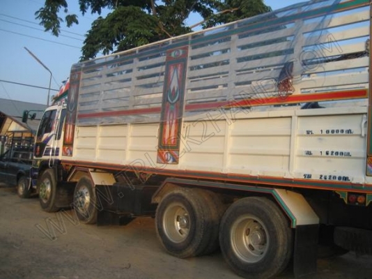 รถบรรทุก 12 ล้อ ยี่ห้อ HINO 210 แรงม้า รถบรรทุก 12 ล้อ ยี่ห้อ HINO 210 แรงม้า