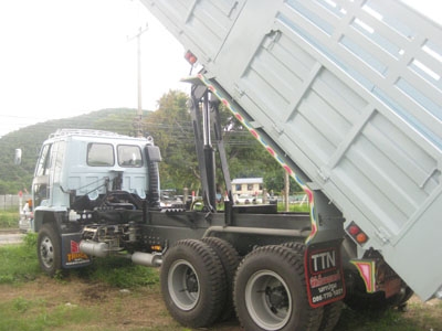 ขาย Roc 210 turbo สองเพลาดั้มพ์ สวยมาก สภาพใหม่หมด โทร 0884501277 ขาย Roc 210 turbo สองเพลาดั้มพ์ สวยมาก สภาพใหม่หมด โทร 0884501277